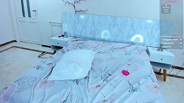 Lucifer_shadow webcam