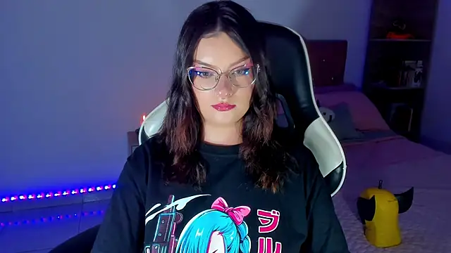 OphelianaRose33 webcam