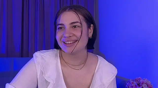 adrianatoress - AdrianaToress's free webcam - UK Sex Cams