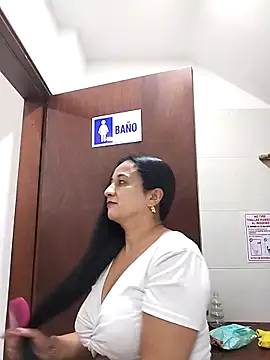 _dr-luna_1 - _Dr-Luna_1's free webcam - UK Sex Cams