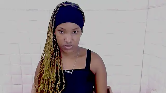 EroticSexyPrada webcam