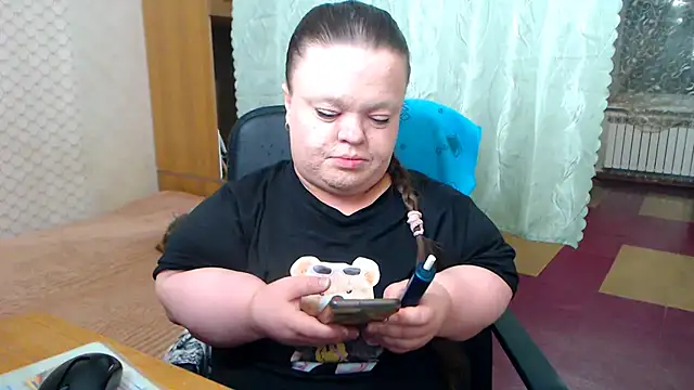 janiffer_mimi - Janiffer_MiMi's free webcam - UK Sex Cams