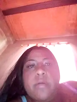 Giselabrunette25 webcam