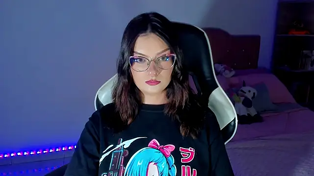 OphelianaRose33 webcam