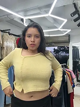 Miss_Bella_Flame webcam