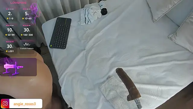 angiee_roses webcam