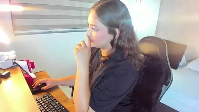 scarlett_duvall webcam