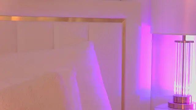 nancysmitts (F young) - pinch and lick nipples