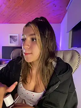 Isabella18_pink webcam