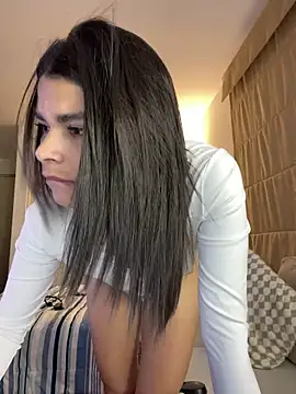 leah_honey26 (F young) - PLAY DILDO+ SHOW CUM PUBLIC