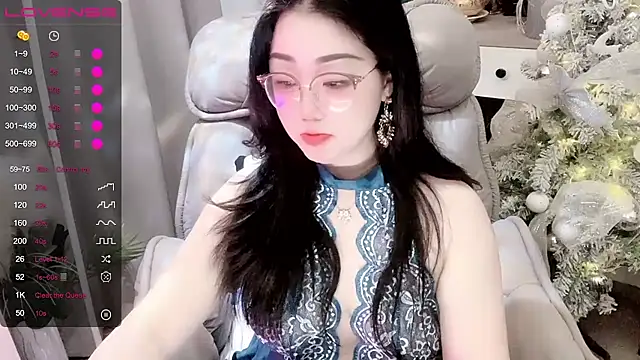 Monica-666888- webcam