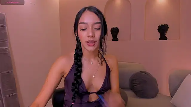 amaliacrus - AmaliaCrus's free webcam - UK Sex Cams