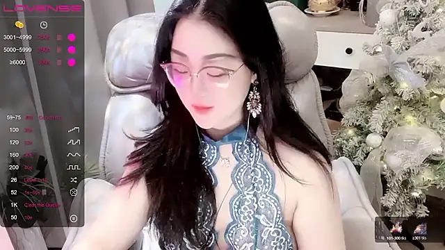 Monica-666888- webcam