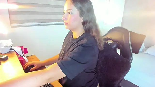 scarlett_duvall webcam