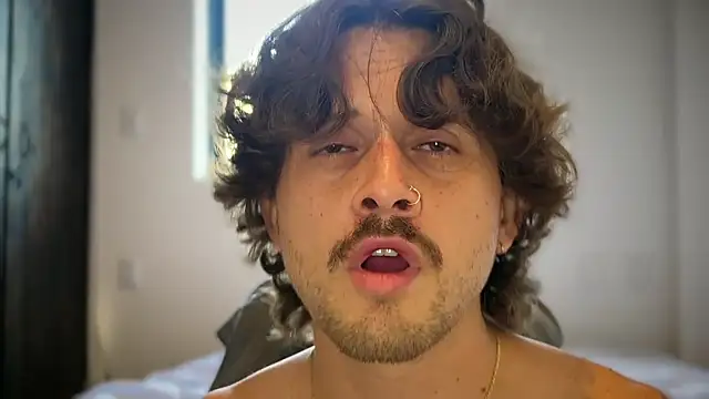 mcklister_kinky_feets webcam