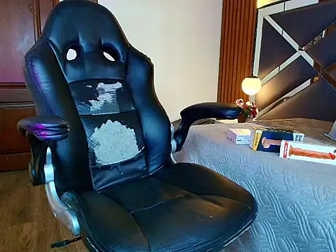 Kittie_Vixen live sex cam