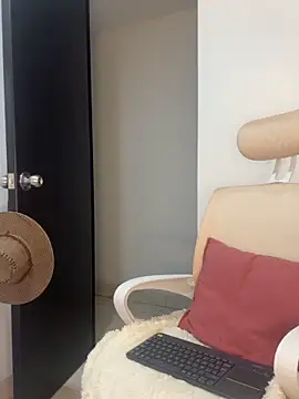 natashakinski webcam