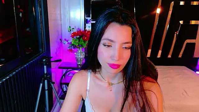 MiaLovelyn webcam