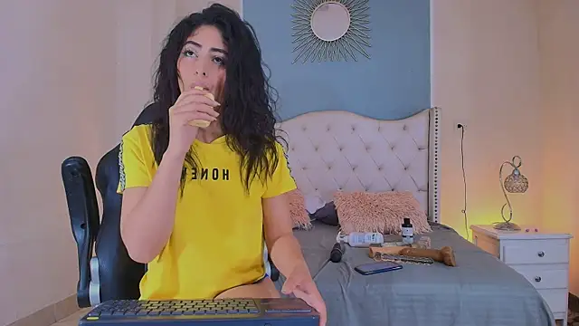 elizabeth_santos1 webcam