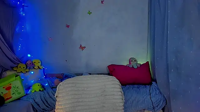 YourLizzyDoll webcam