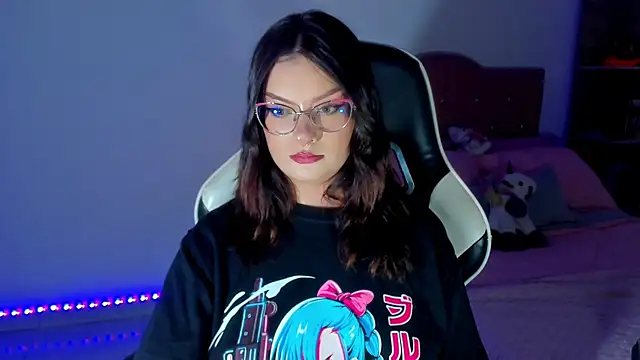 OphelianaRose33 webcam