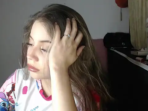 Amber_Blesssed webcam