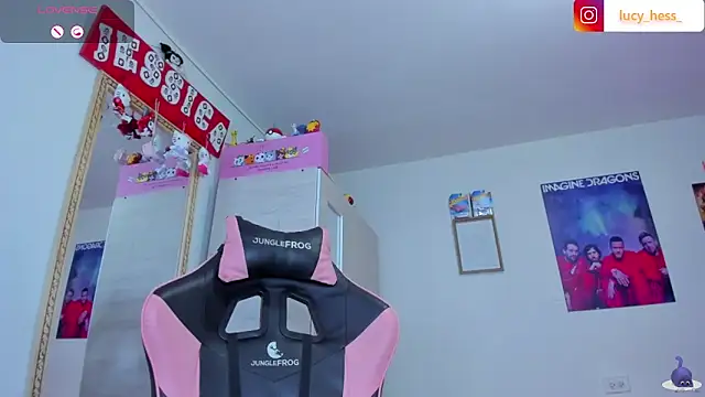 Lucyy-hess webcam