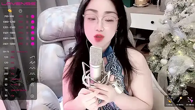 Monica-666888- webcam