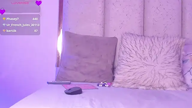 violeta_olsen webcam