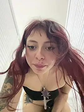 RojitasTeaseX_ webcam