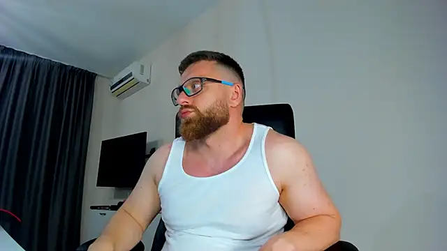 findom_guy (M young) - hard cock