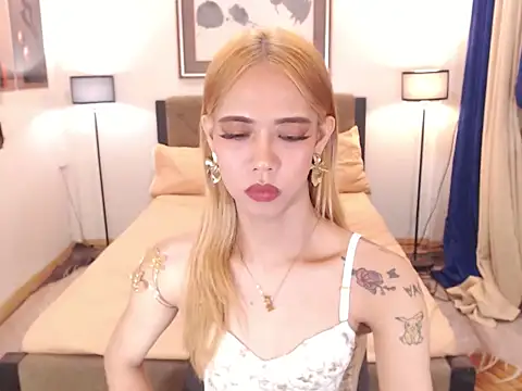 PreciousAmore webcam