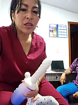 justsamantha_ (G milf) - USE THE NEW TOY IN FRONT  COLLEAGUES