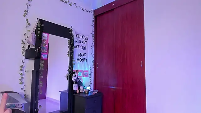 little_kayla_ webcam