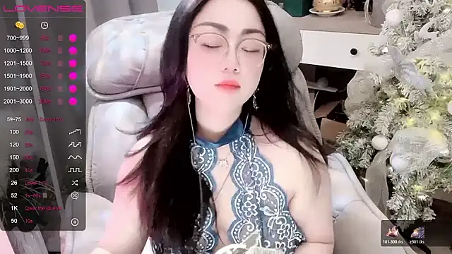 Monica-666888- webcam