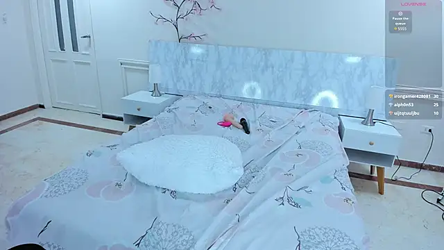 Lucifer_shadow webcam