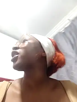 HipsDontLieX95 webcam