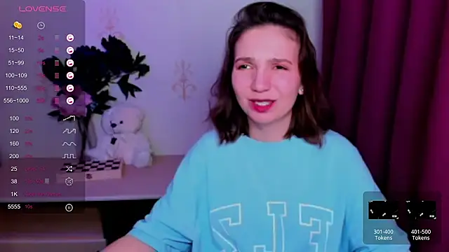 KindHazelHere_ webcam