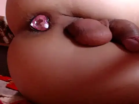 saara_johnson496 webcam