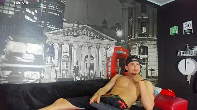 CloeRodriguez webcam