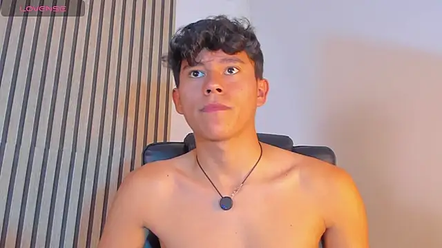 Angel_esteban_fx webcam