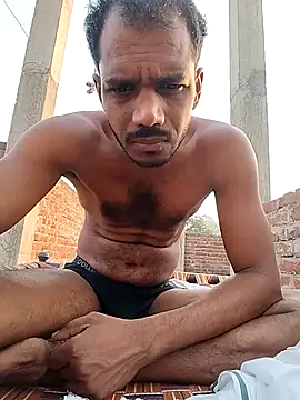 Daddyishere_19 webcam