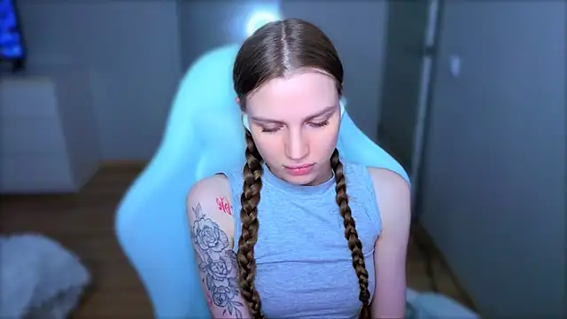 StellaLawless webcam