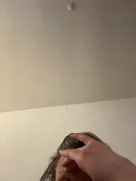 Webcam Model (MissAmber21)  is live.Free join now!