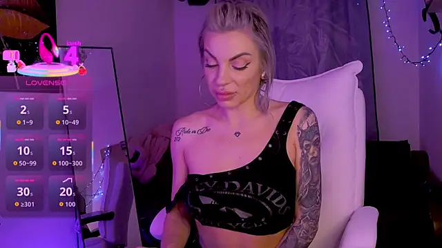 GoddessNyxLuxuria webcam