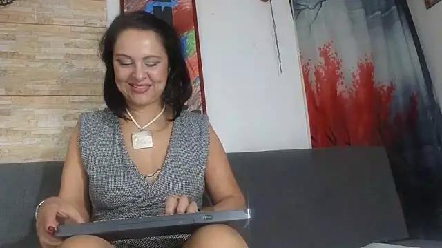 Amadamilf1980 webcam