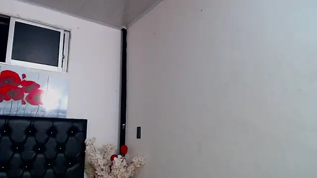 pinky_f00x - Pinky_f00x's free webcam - UK Sex Cams