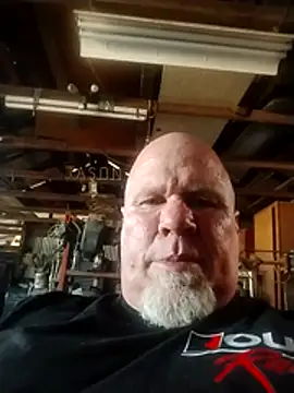 reddog833 - Reddog833's free webcam - UK Sex Cams