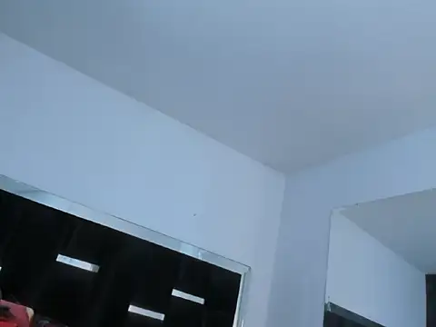 DANITENDER555 live sex cam