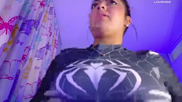 NicolleTaylor webcam